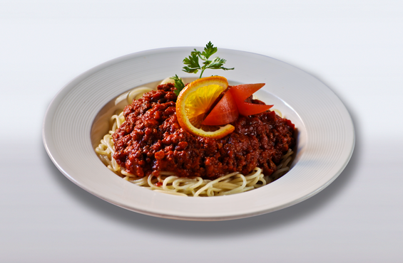Spaghetti alla Bolognese (GM  tészta típusa a készlet miatt változhat)